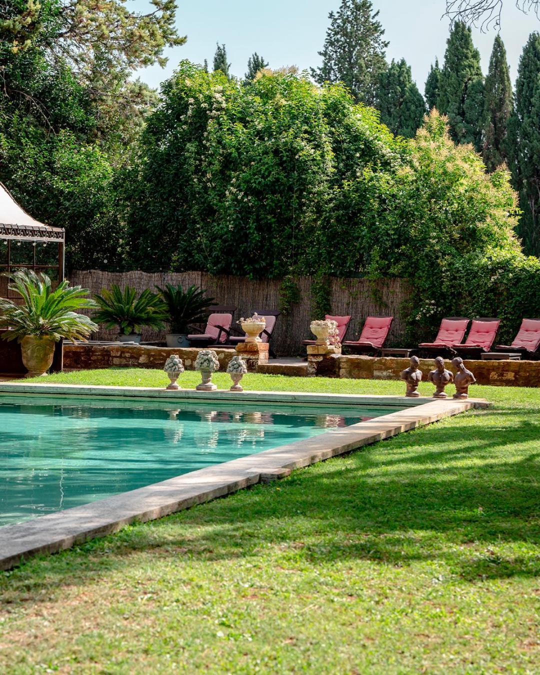 Hotel Mas Des Comtes De Provence Tarascon Exterior foto
