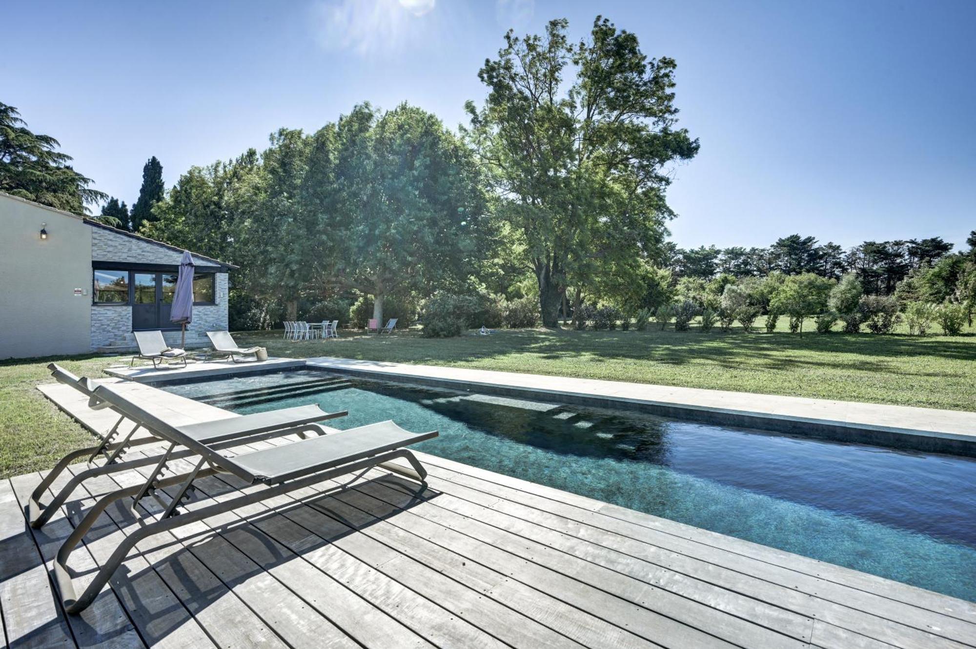 Hotel Mas Des Comtes De Provence Tarascon Exterior foto