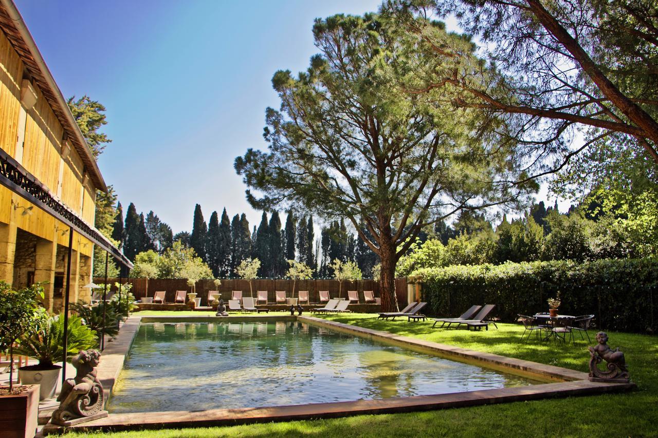 Hotel Mas Des Comtes De Provence Tarascon Exterior foto